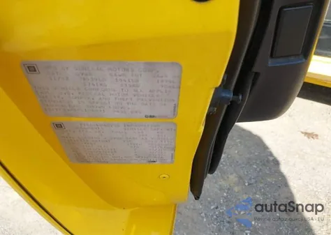 1993 Chevrolet Corvette from USA, damaged, VIN 1G1YY33P3P5105871